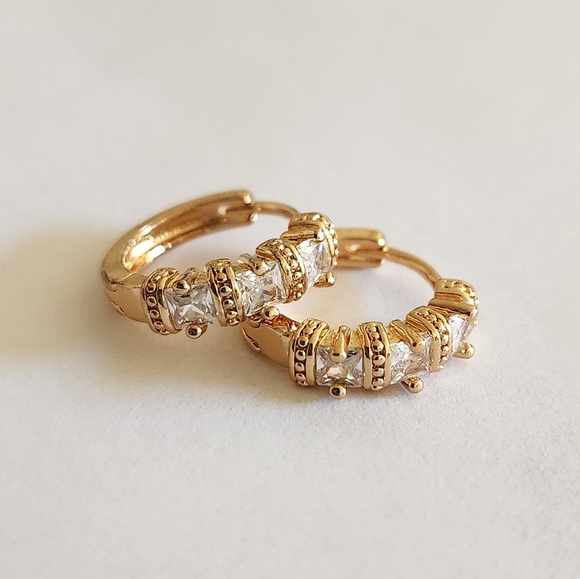 Jewelry - New 18K Gold Plated Princess Cut Diamond Huggie Hoop Earrings for Women